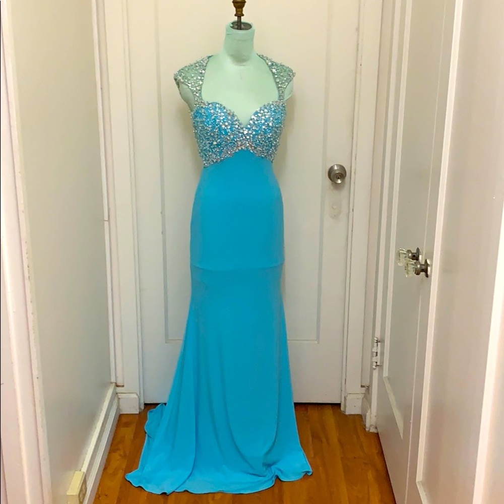 🩵 Teal evening gown with rhinestones
